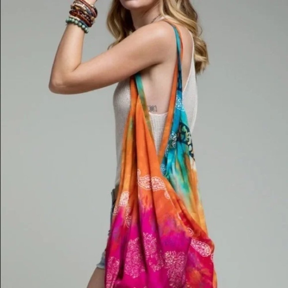 Women’s Hobo Bag in Bright Orange Tie-Dye - Picture 5 of 6